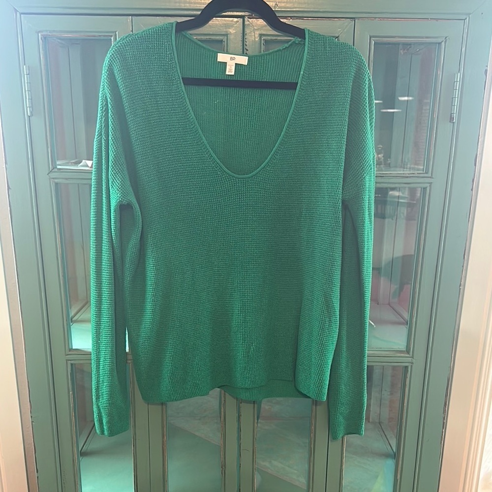 BP waffleknit v-neck sweater EUC